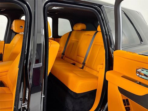 Used 2026 Rolls-Royce Cullinan image 27