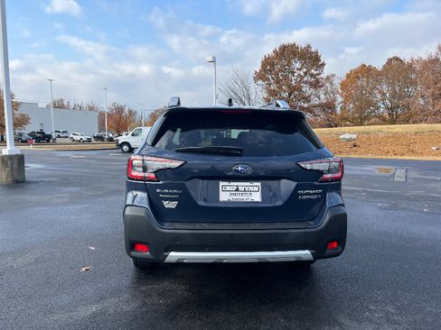 Used 2023 Subaru Outback Touring XT image 7