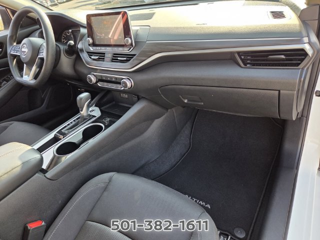 Used 2024 Nissan Altima 2.5 SV FWD image 16