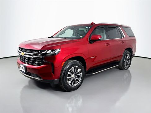 Used 2024 Chevrolet Tahoe LT w/ LT Signature Package AWD/4WD image 5