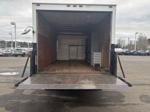 Used 2017 Chevrolet Express 3500 w/ Chrome Appearance Package image 24