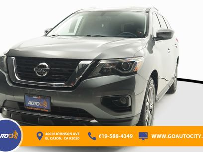 Used 2020 Nissan Pathfinder SV