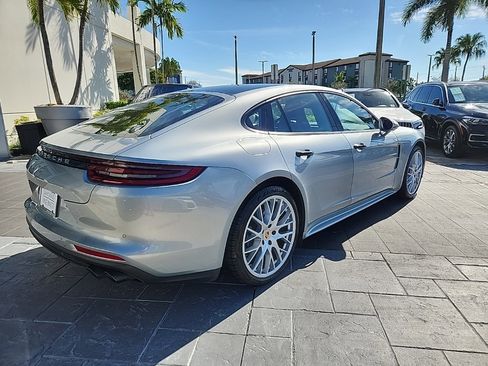 Used 2020 Porsche Panamera w/ Premium Package Plus image 9