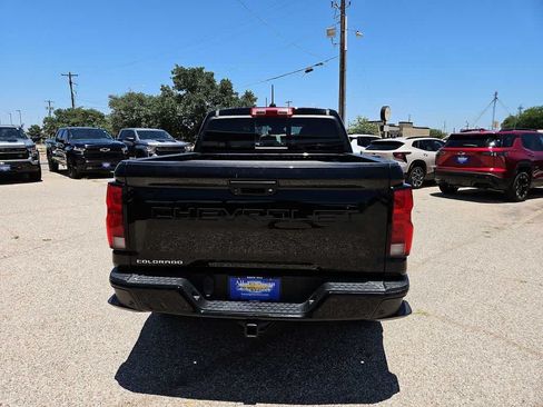 Used 2023 Chevrolet Colorado Z71 w/ Z71 Convenience Package 2 AWD/4WD image 7