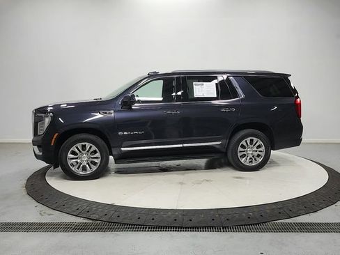 Used 2025 GMC Yukon Denali AWD/4WD image 5