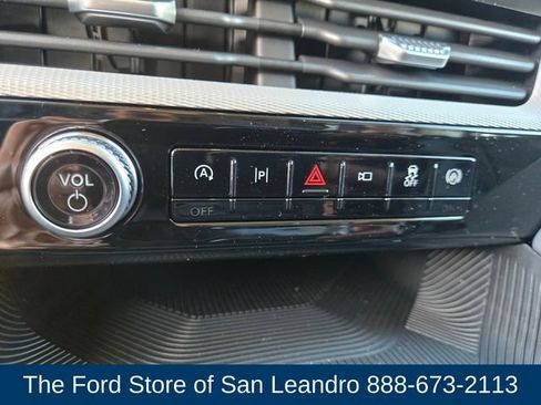 New 2026 Ford Explorer Active w/ Active Comfort Package image 16