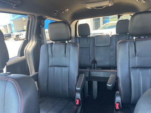 Used 2018 Dodge Grand Caravan GT FWD image 24