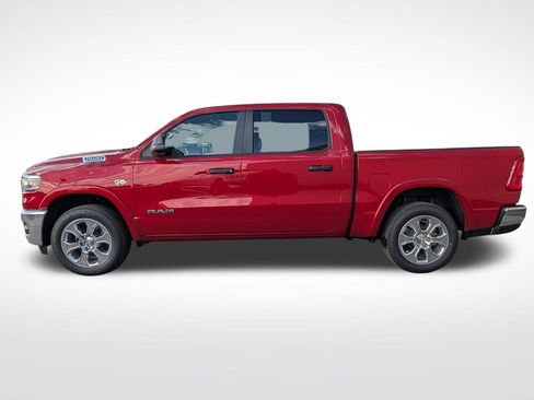 New 2026 RAM 1500 4x4 Crew Cab image 3
