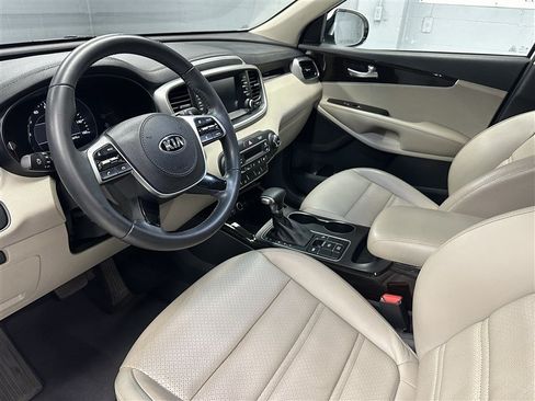 Used 2020 Kia Sorento EX FWD image 2