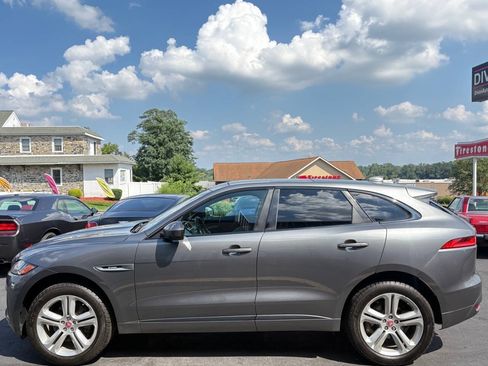 Used 2017 Jaguar F-PACE R-Sport AWD/4WD image 4