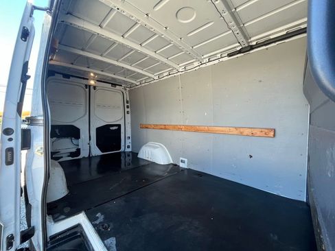Used 2023 Mercedes-Benz Sprinter 1500 image 6