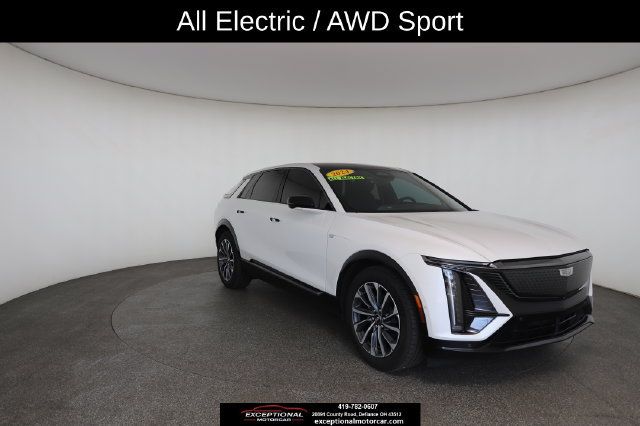Used 2024 Cadillac Lyriq Sport w/ LPO, Floor Liner Package AWD/4WD image 28