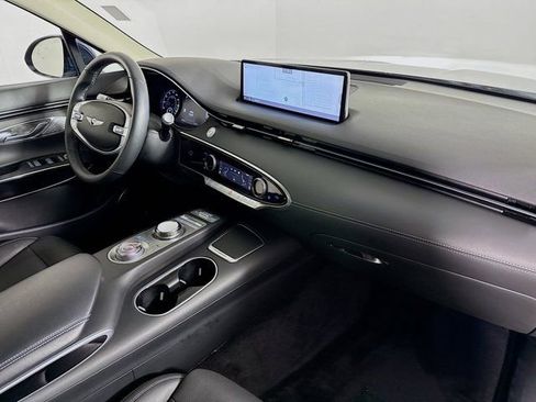 Used 2023 Genesis GV70 2.5T AWD/4WD image 34