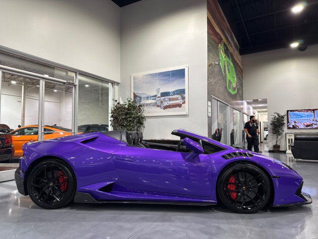 Used 2017 Lamborghini Huracan LP 610-4 AWD/4WD image 5