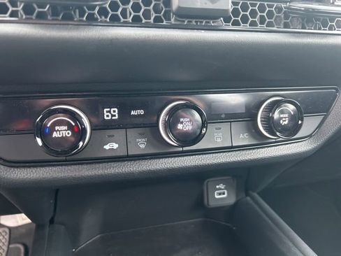 Used 2025 Honda HR-V LX image 22