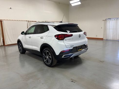 Used 2021 Buick Encore GX Essence AWD/4WD image 5