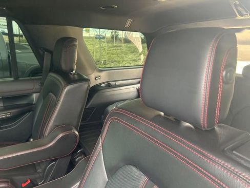 Used 2020 Ford Expedition Limited w/ Equipment Group 303A AWD/4WD image 12