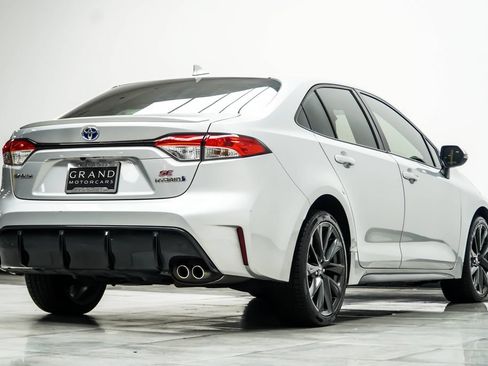 Used 2024 Toyota Corolla SE FWD image 13