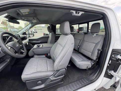 New 2026 Ford F250 XL AWD/4WD image 9