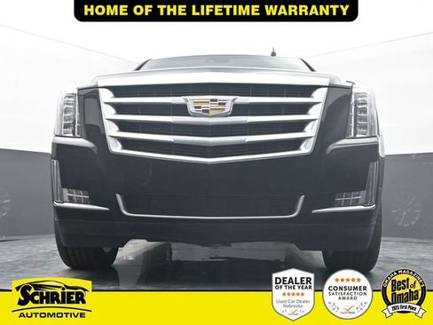 Used 2020 Cadillac Escalade Premium Luxury image 60