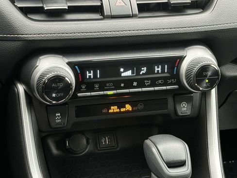 Used 2023 Toyota RAV4 XLE w/ Convenience Package image 16