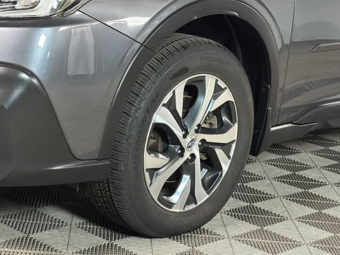 Used 2022 Subaru Outback Touring XT image 4