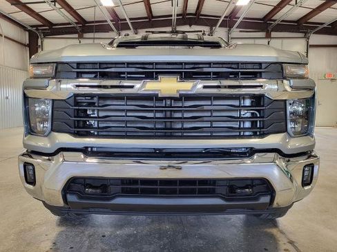 New 2026 Chevrolet Silverado 3500 LT w/ Convenience Package AWD/4WD image 8