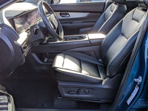 Used 2025 Nissan Murano SL image 11