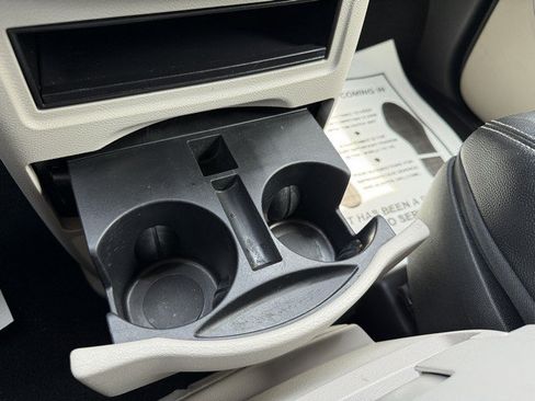 Used 2015 Chrysler Town & Country Touring-L w/ Driver Convenience Group FWD image 35