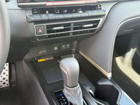 Used 2026 Toyota Camry SE w/ Convenience Package AWD/4WD image 21