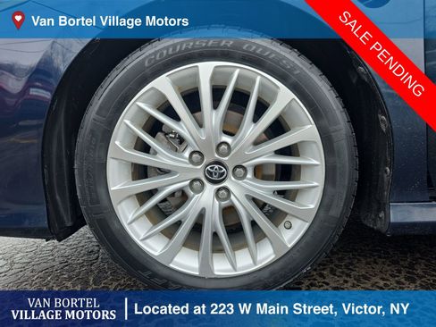 Used 2019 Toyota Camry XLE image 31