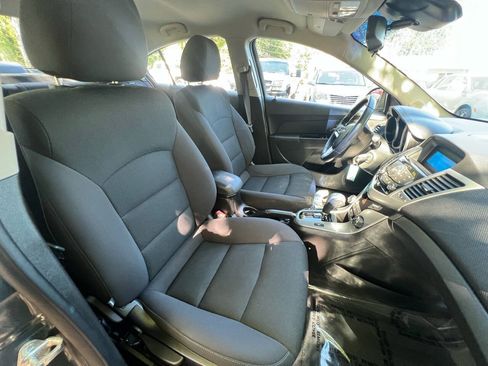 Used 2012 Chevrolet Cruze LT FWD image 20