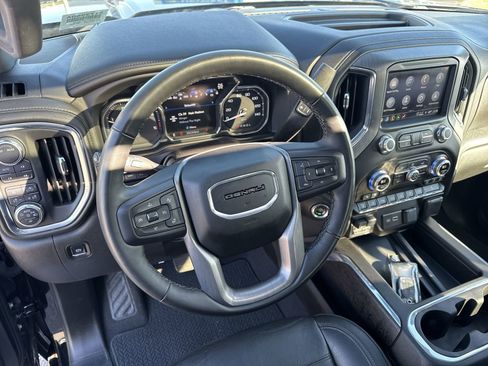Used 2023 GMC Sierra 2500 Denali image 17