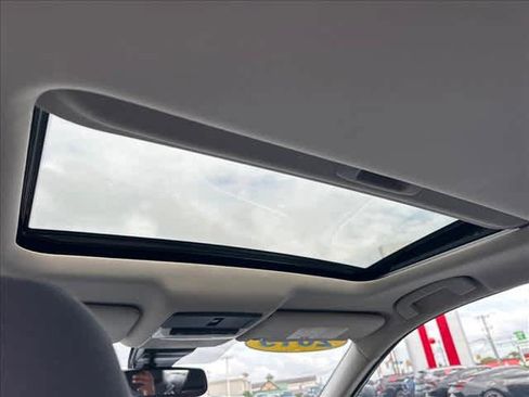 Used 2019 Nissan Altima 2.5 SV FWD image 11