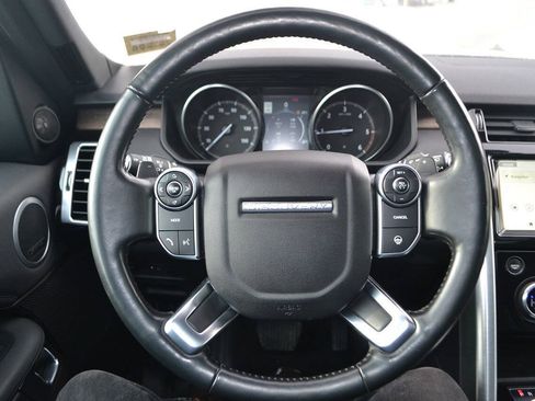 Used 2017 Land Rover Discovery HSE AWD/4WD image 5