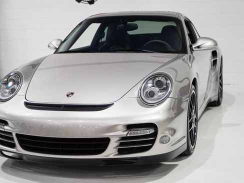 Used 2013 Porsche 911 Turbo S AWD/4WD image 31