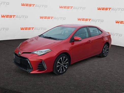 Used 2019 Toyota Corolla SE FWD image 1