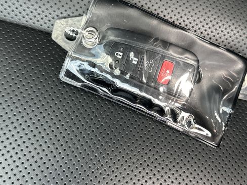 Used 2022 Toyota Highlander Platinum image 35