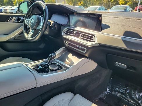 Used 2023 BMW X6 xDrive40i w/ M Sport Package image 24