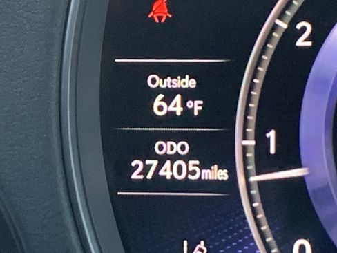 Certified 2021 Lexus LS 500 w/ Accessory Package (Z1) image 22