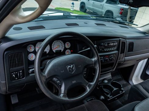 Used 2003 Dodge Ram 2500 Truck SLT AWD/4WD image 16