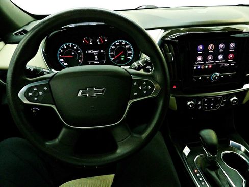 Used 2022 Chevrolet Traverse LS w/ Midnight/Sport Edition FWD image 18
