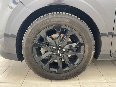 Used 2024 Kia Carnival SX Prestige FWD image 11