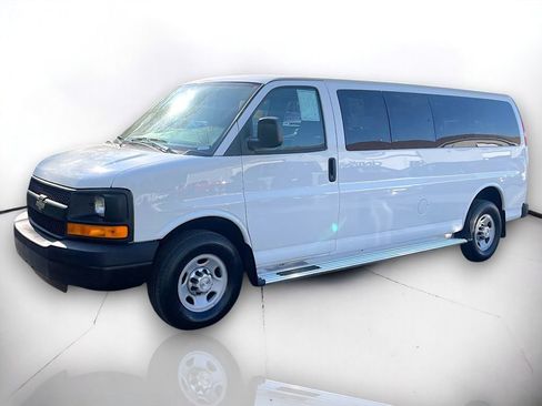 Used 2014 Chevrolet Express 3500 LS RWD image 2