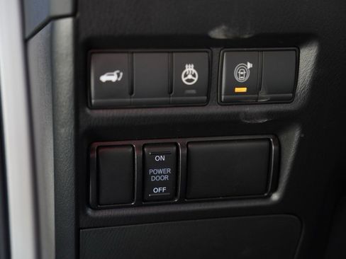 Certified 2024 Nissan Armada SL w/ Captain's Chairs Package image 9