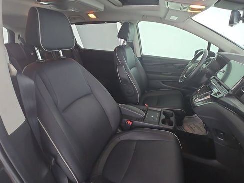 Used 2025 Honda Odyssey Elite image 19