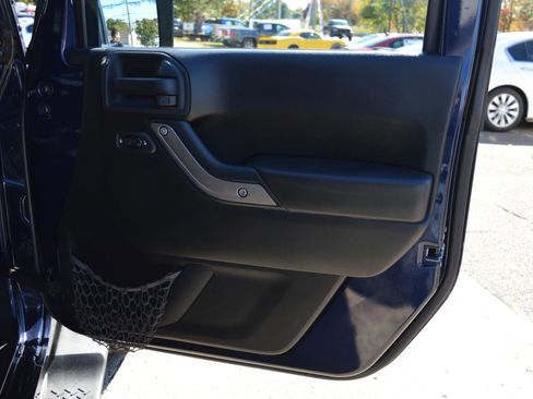 Used 2013 Jeep Wrangler Unlimited Sport image 29