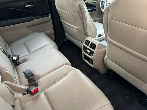 Used 2017 Honda Pilot EX-L image 29