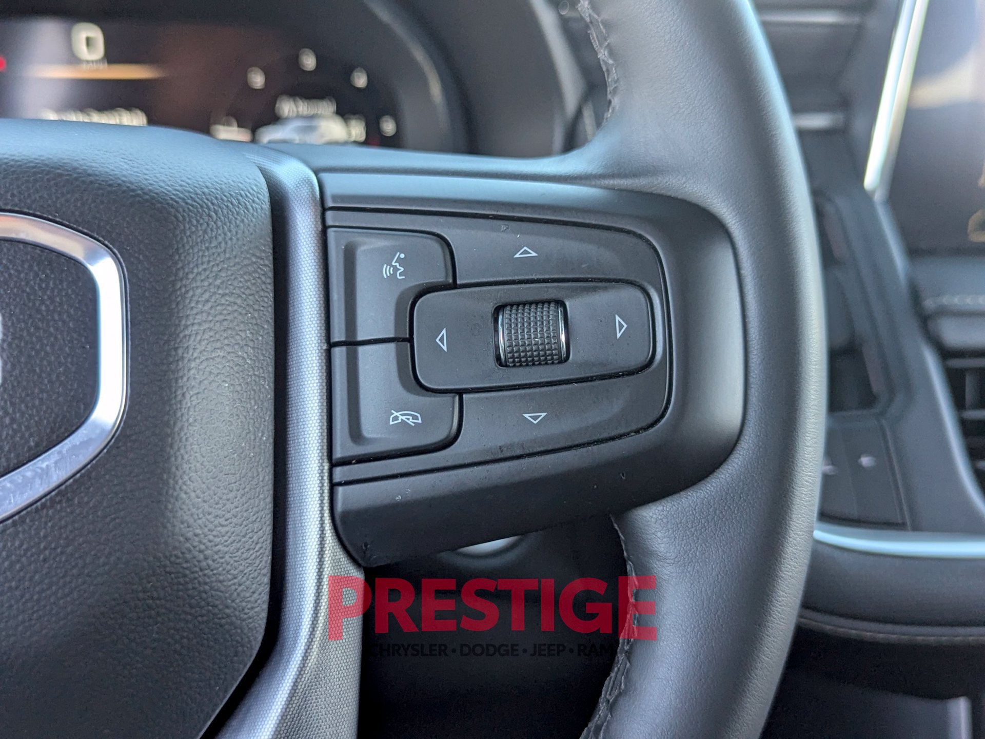 Used 2024 GMC Yukon XL SLT w/ SLT Premium Package AWD/4WD image 19