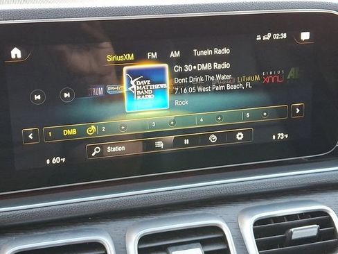 Used 2022 Mercedes-Benz GLE 350 4MATIC w/ Premium Package image 23